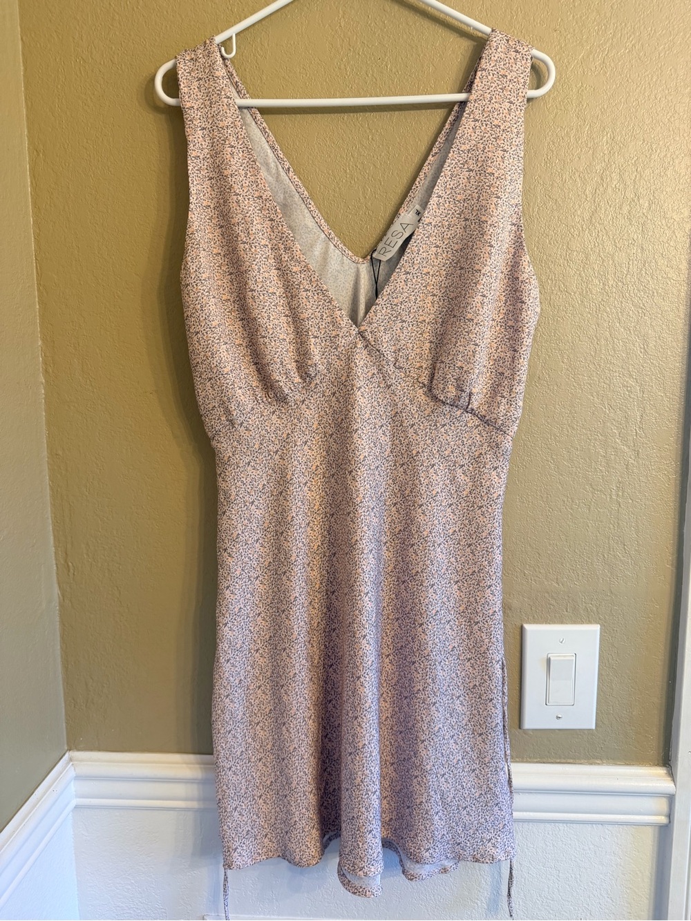 RESA Floral Print V-Neck Slip style Dress
